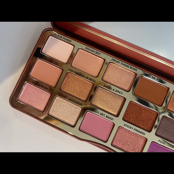 Too Faced Cinnamon Swirl Sweet & Spicy Eye Shadow - Picture 6 of 8